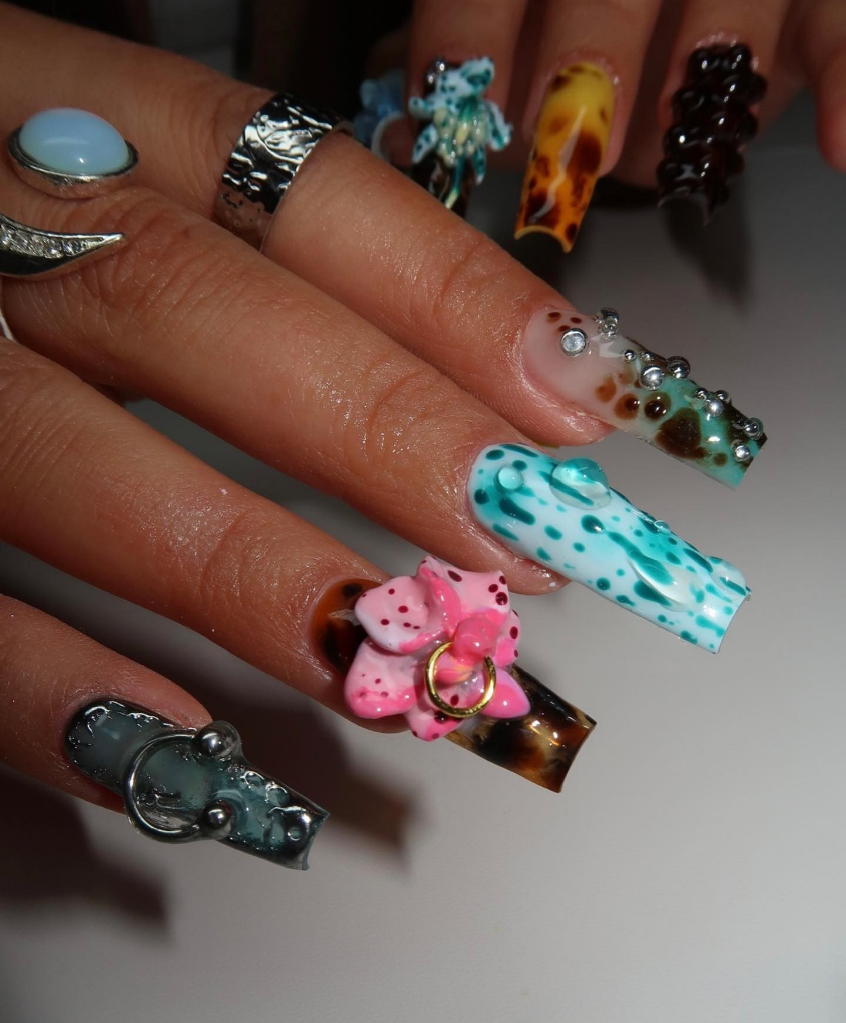 Handmade 3D Avant-Garde Mixed Media Long Square Press On Nails - Y2K Bio-Organic, Tortoiseshell, Silver Liquid Metal & 3D Floral Nail Art
