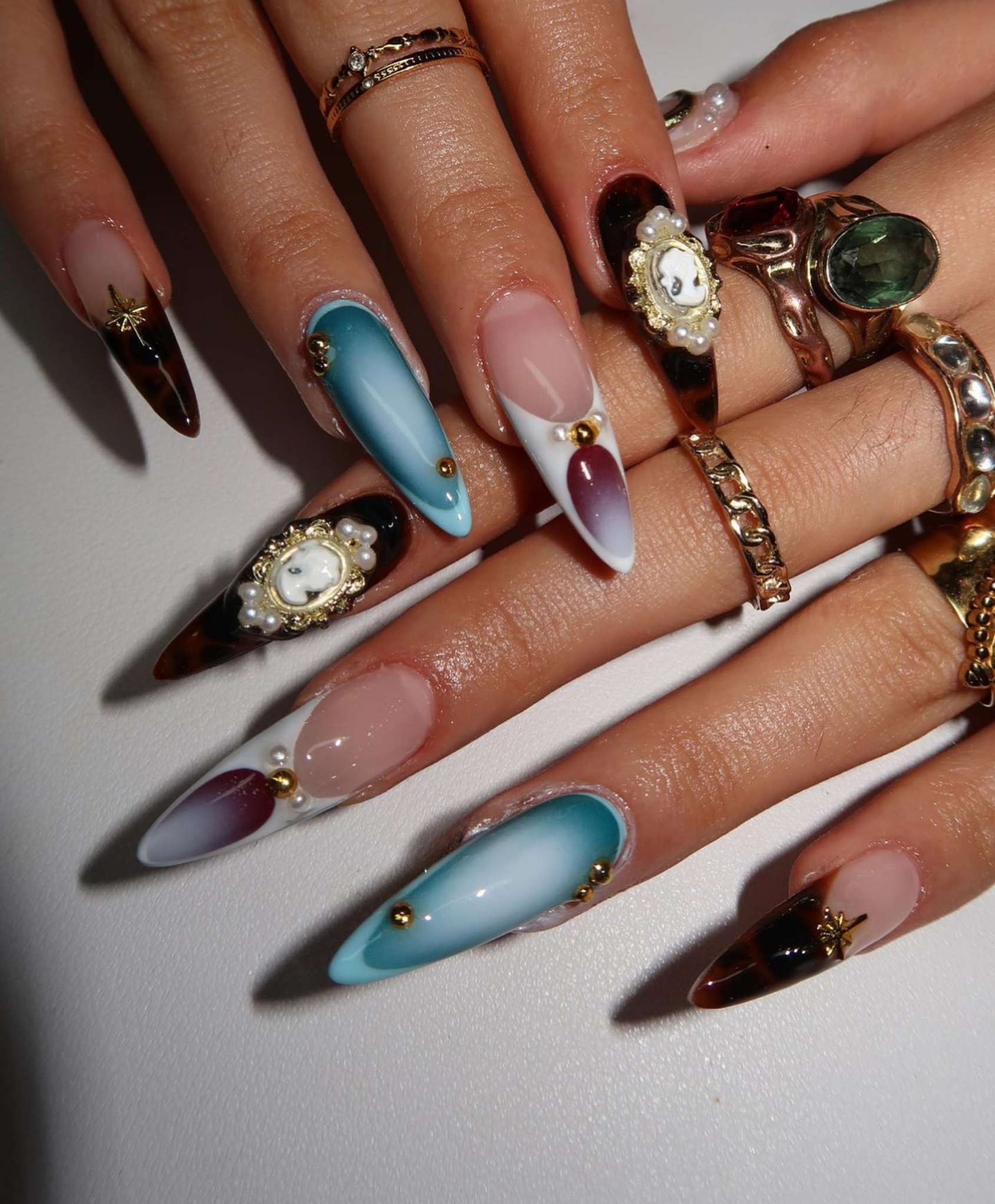 Handmade Vintage Cameo 3D Long Stiletto Press On Nails - Dark Academia Tortoiseshell & Aura Nail Art - Victorian Pearl Luxury Nails