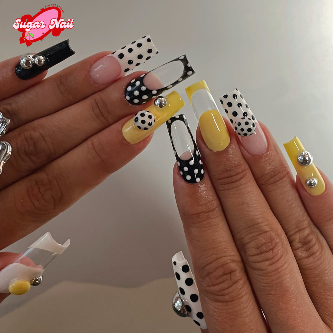 Black Yellow Polka Dot
