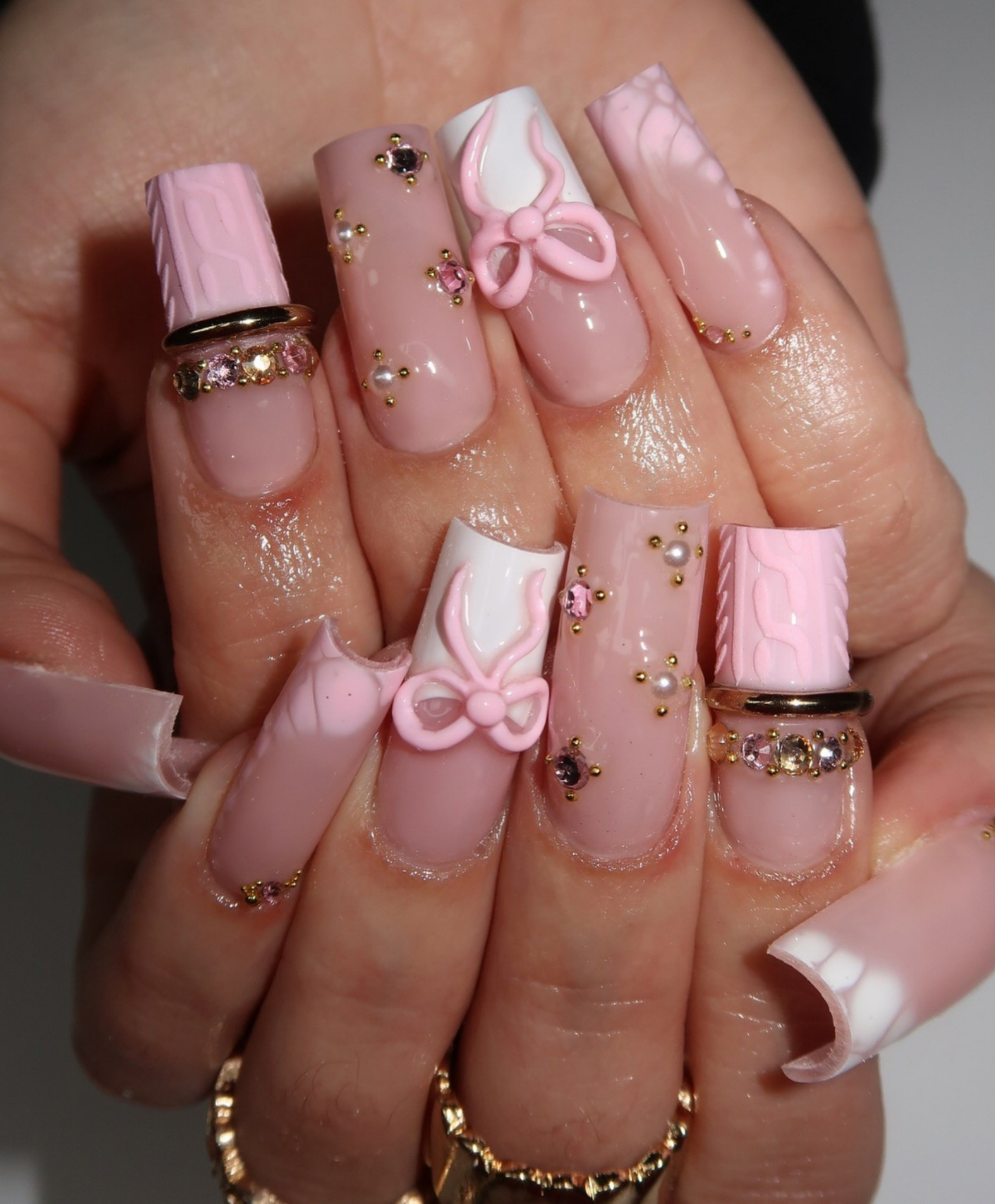Hand-Painted 3D Bow & Sweater Texture Long Square Press On Nails - Elegant Pink & White Coquette Luxury Fake Nails for Winter, Date, Holiday