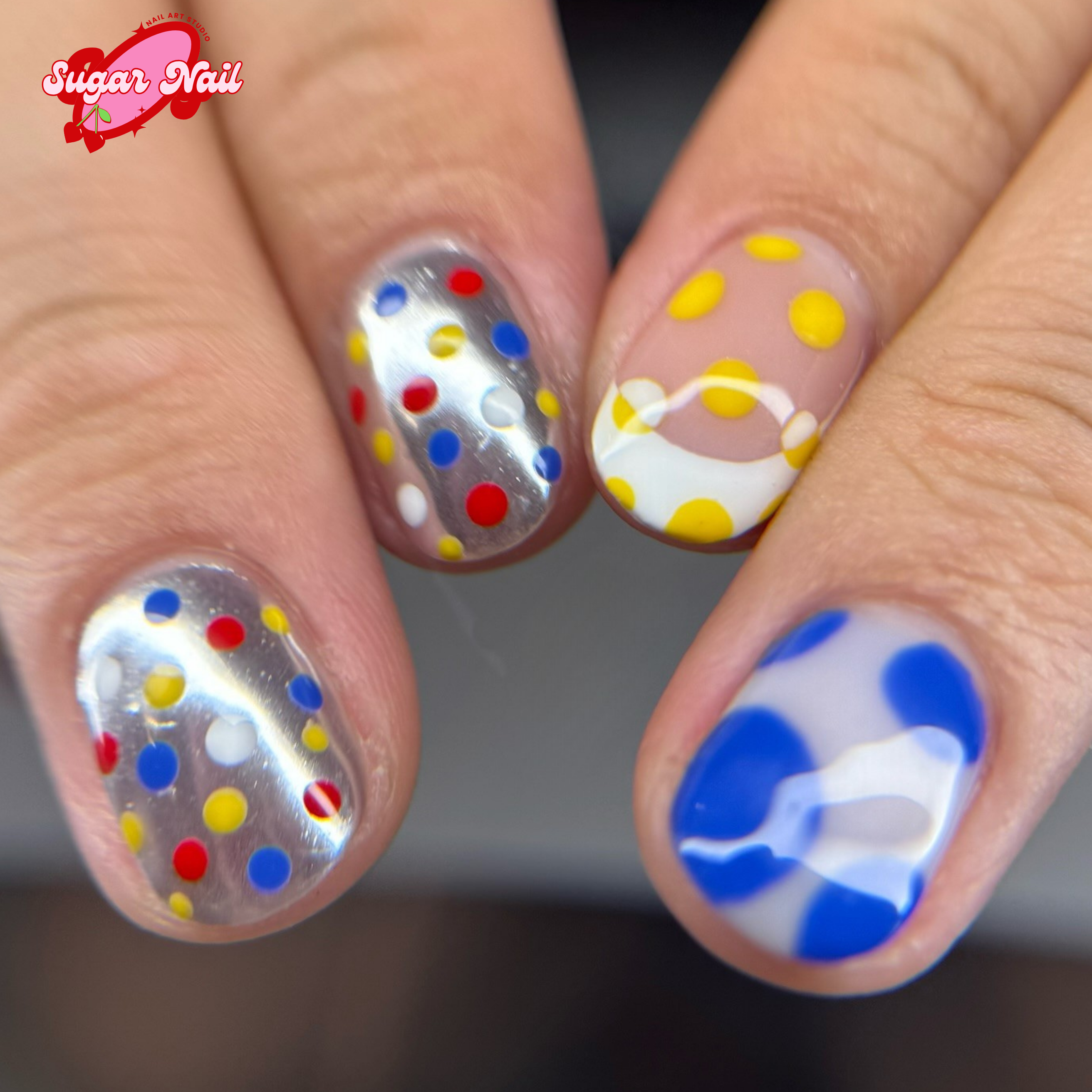 Color Sweet Polka Nails