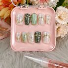 Moss Elegance – Luxe Green &amp; Pearl