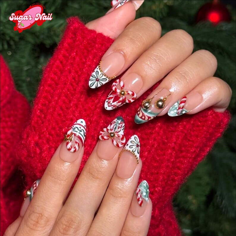 Sweet Noel Nails