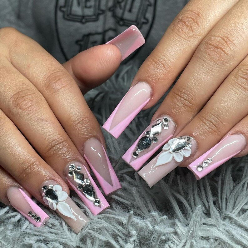 Winter Gift Ribbon Press On Nails | Icy Christmas Nail Art | 3D Wreath Holiday Nails | Elegant Winter Press Ons