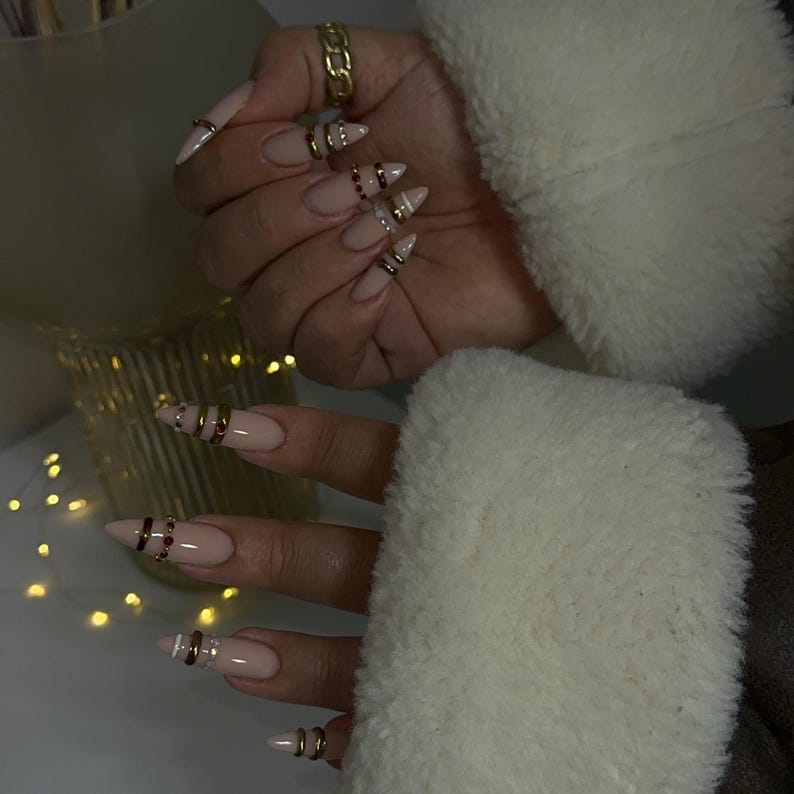 Gold Wire Wrapped Press On Nails | Luxury Marble Nail Art | Edgy Glam Fake Nails | Sculptural Nail Design Nails | Trendy Nail Art
