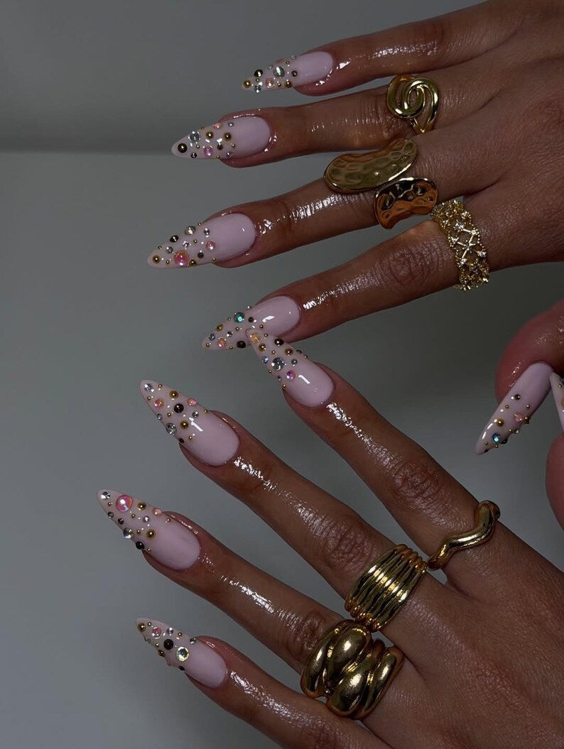 Valentines Pink Press On Nails | Handmade Girly Nail Set | Soft & Elegant Design | Minimalist Pearl Edge Nail Art | Luxury Nails