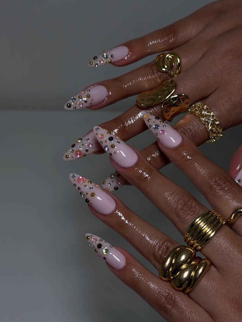 Valentines Pink Press On Nails | Handmade Girly Nail Set | Soft & Elegant Design | Minimalist Pearl Edge Nail Art | Luxury Nails