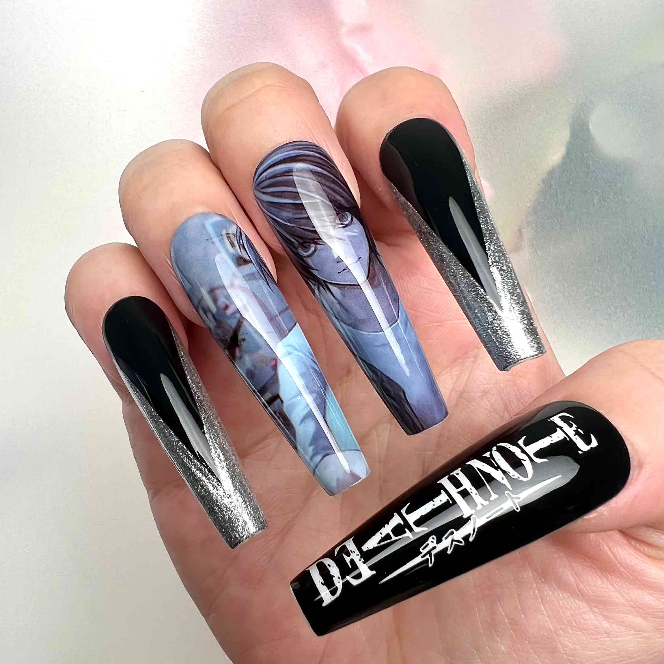 L Nails – Death Note Press-On Set, Gothic Silver Glitter V-tip Anime Design | Dragonnail