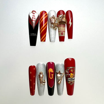 Harry Potter Gryffindor Nails – HP Press-On Set, 3D Gold Charm &amp; Red/Gold Crest Design | Dragonnail
