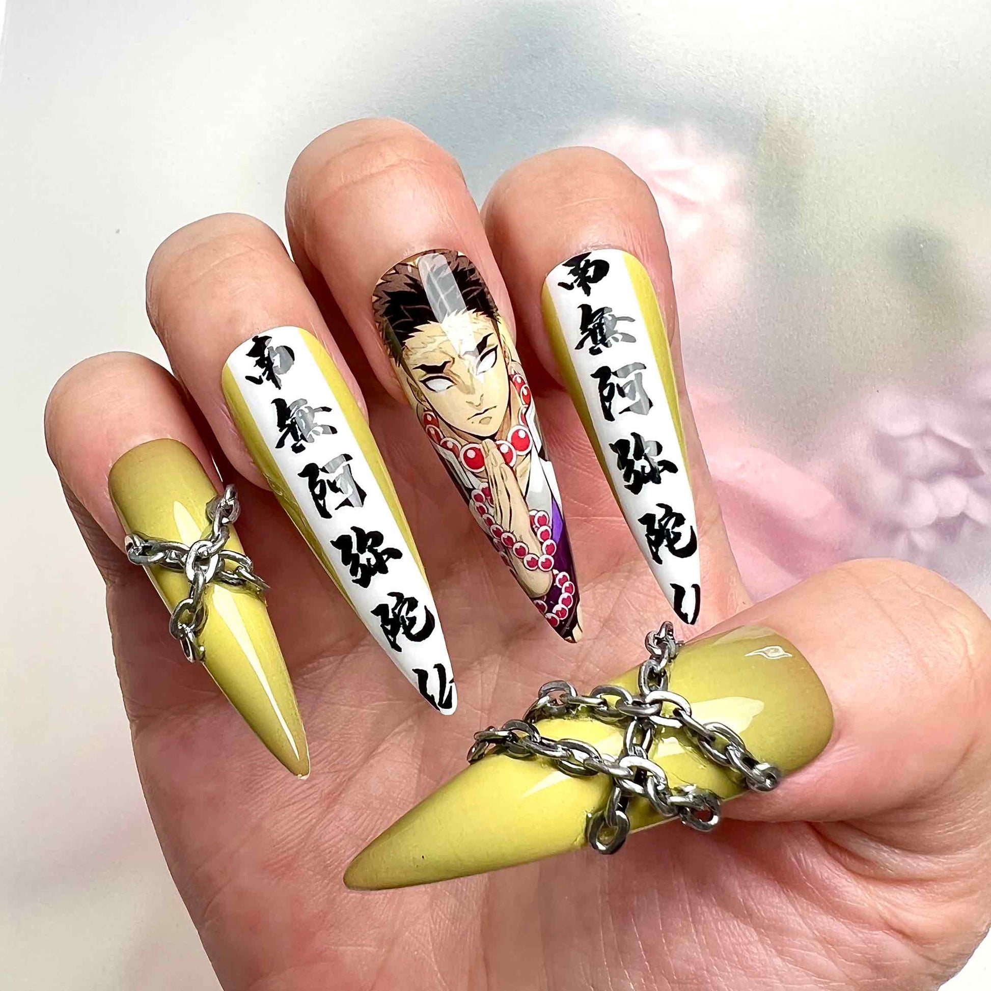 Gyomei Himejima Nails – Demon Slayer KNY Press-On Set, 3D Chain &amp; Spiked Stone Hashira Design | Dragonnail