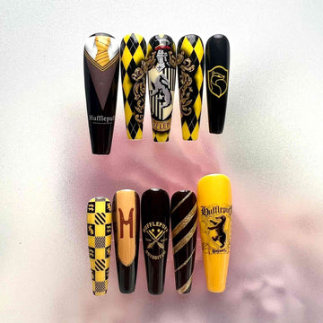 Harry Potter Hufflepuff Nails – HP Press-On Set, Yellow &amp; Black Badger Crest Design | Dragonnail