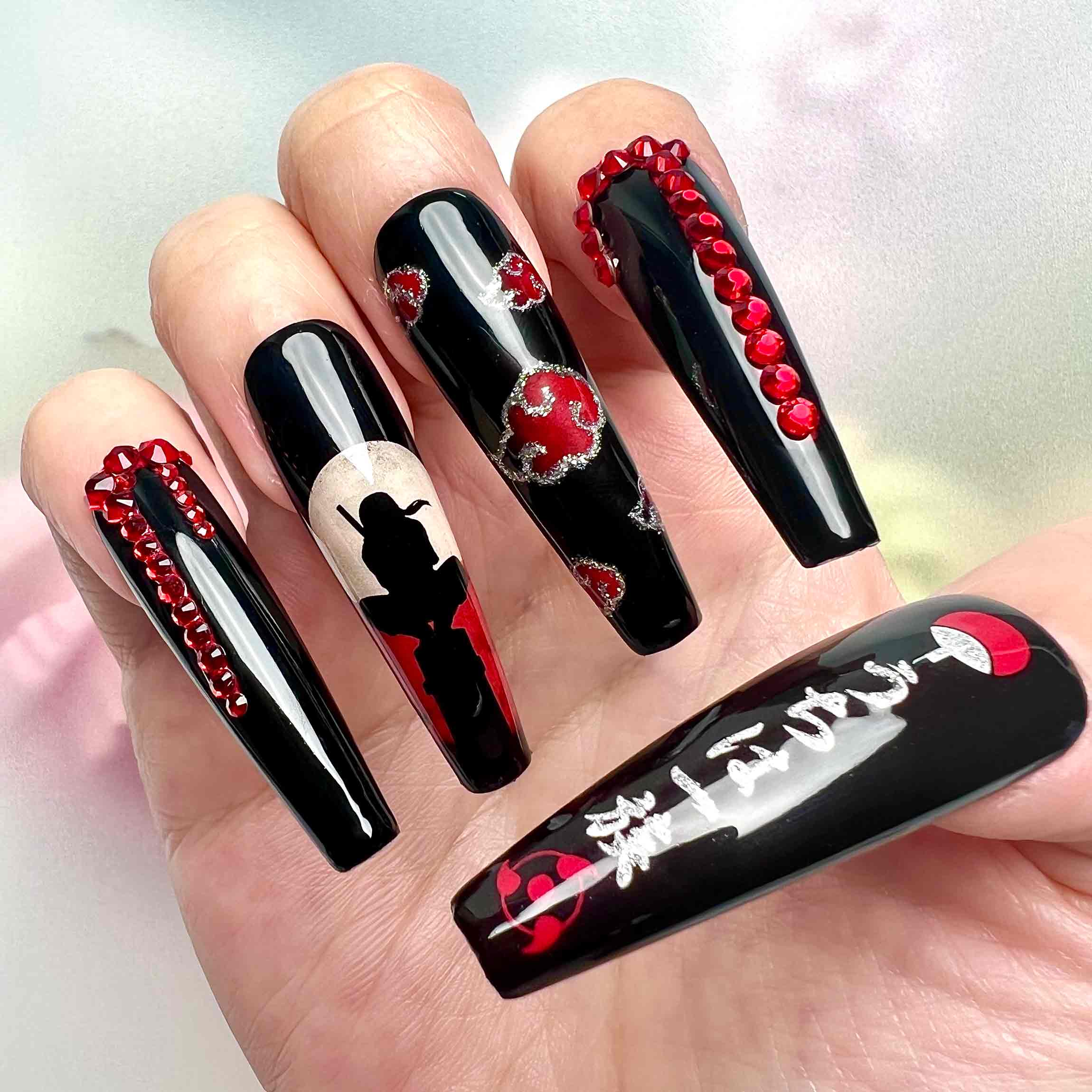 Itachi Uchiha Nails – Naruto Press-On Nail Set, Akatsuki Sharingan Edition | Dragonnail