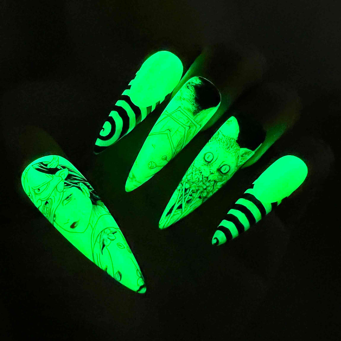 Junji Ito Glow-in-the-Dark Nails – Uzumaki Horror Manga Press-On Nail Set | Dragonnail