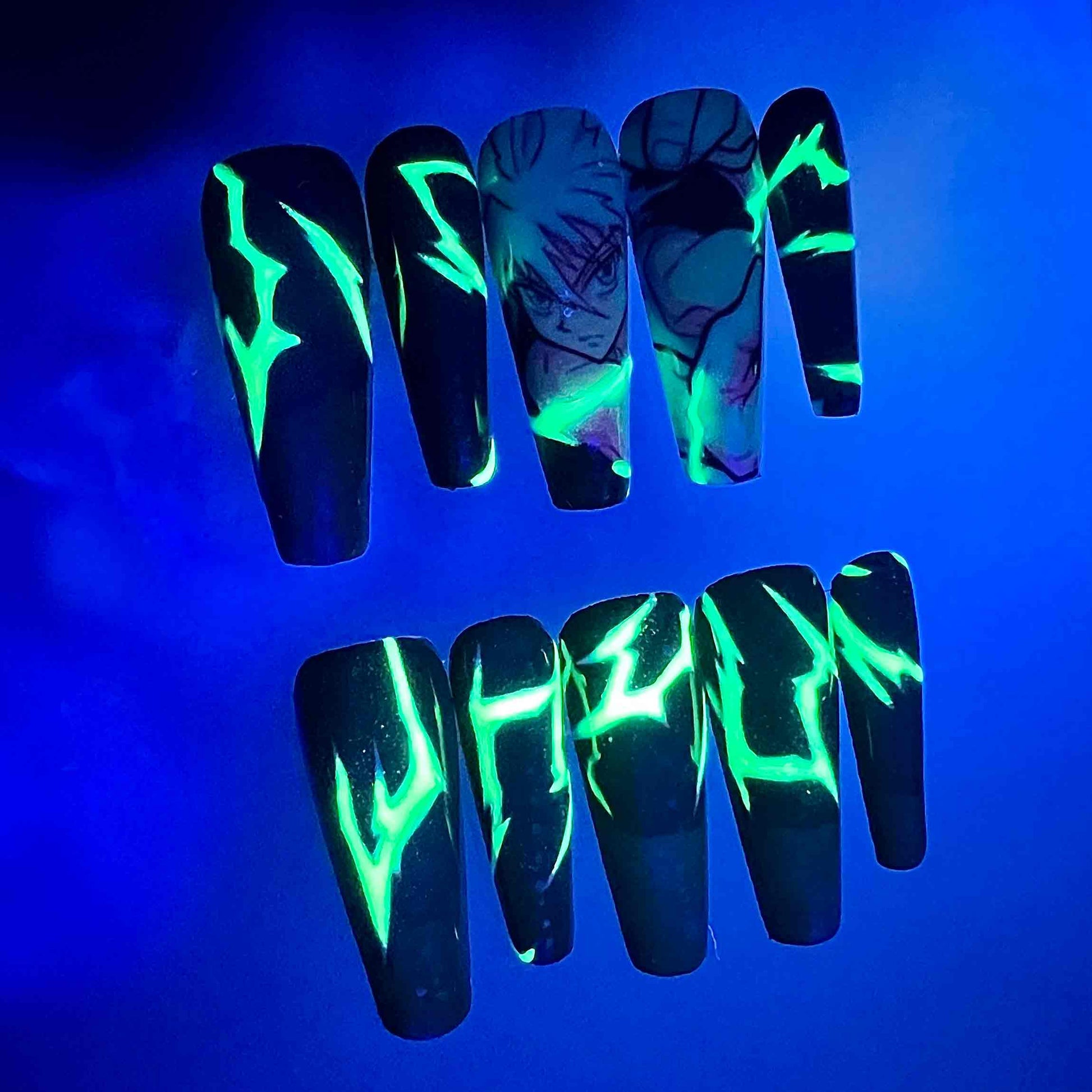 Killua Glow-in-the-Dark Lightning Nails – Neon Green Bolt Press-On Set, Abstract Electric Energy Design | Dragonnail