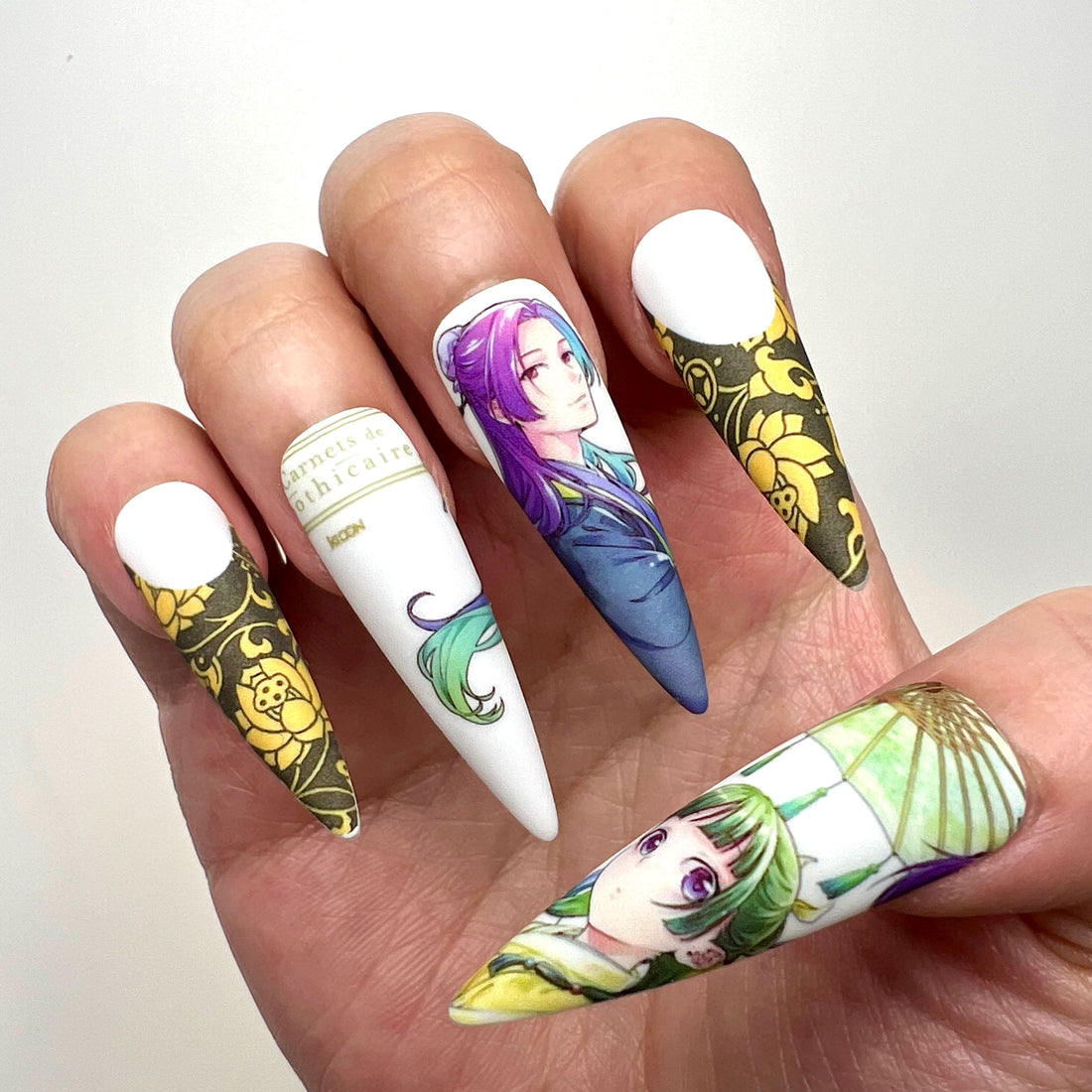 The Apothecary Diaries Nails – Jinshi &amp; Maomao Press-On Set, Elegant Gold Floral Anime Design | Dragonnail