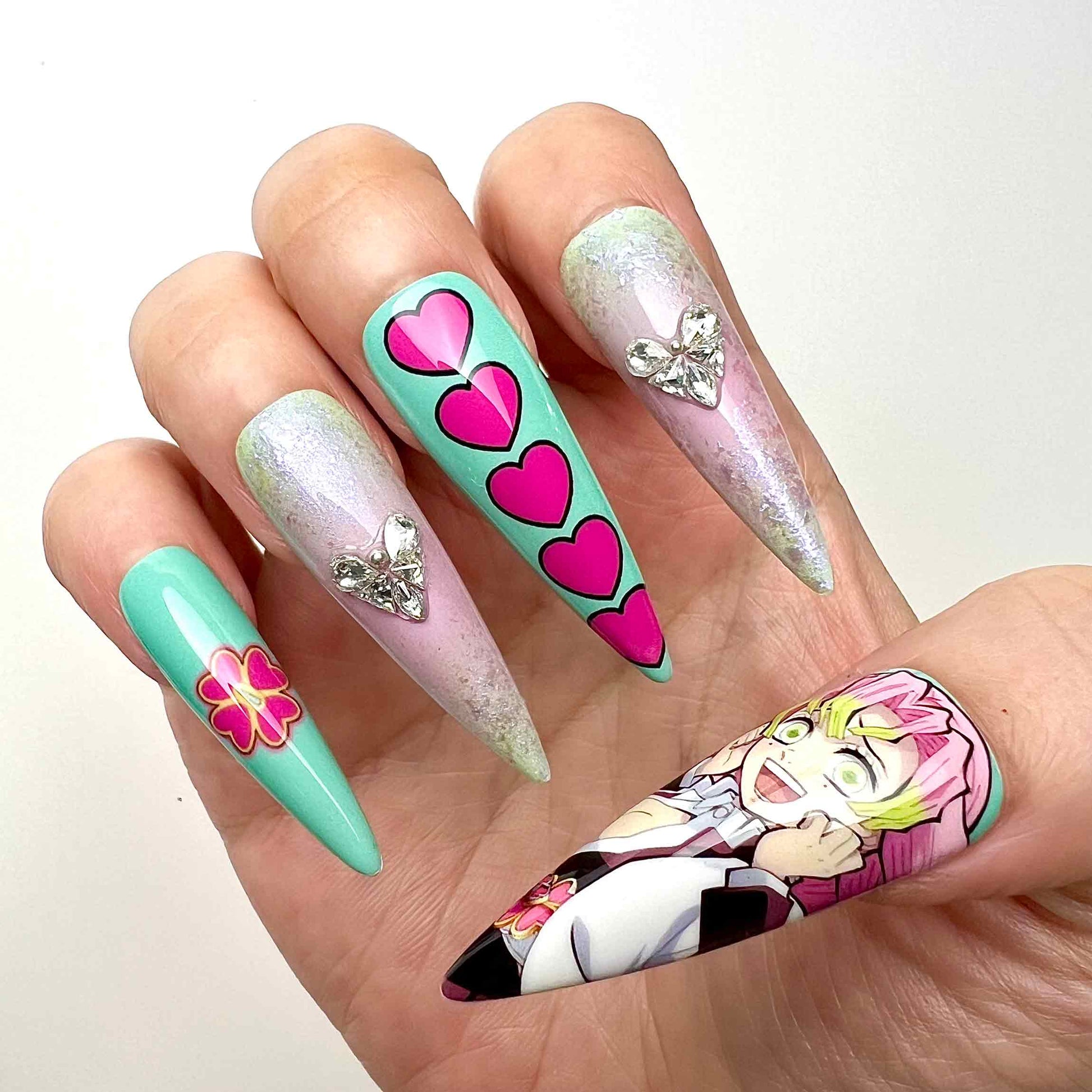 Mitsuri Kanroji Nails – Demon Slayer KNY Press-On Set, 3D Heart Gem &amp; Love Hashira Design | Dragonnail
