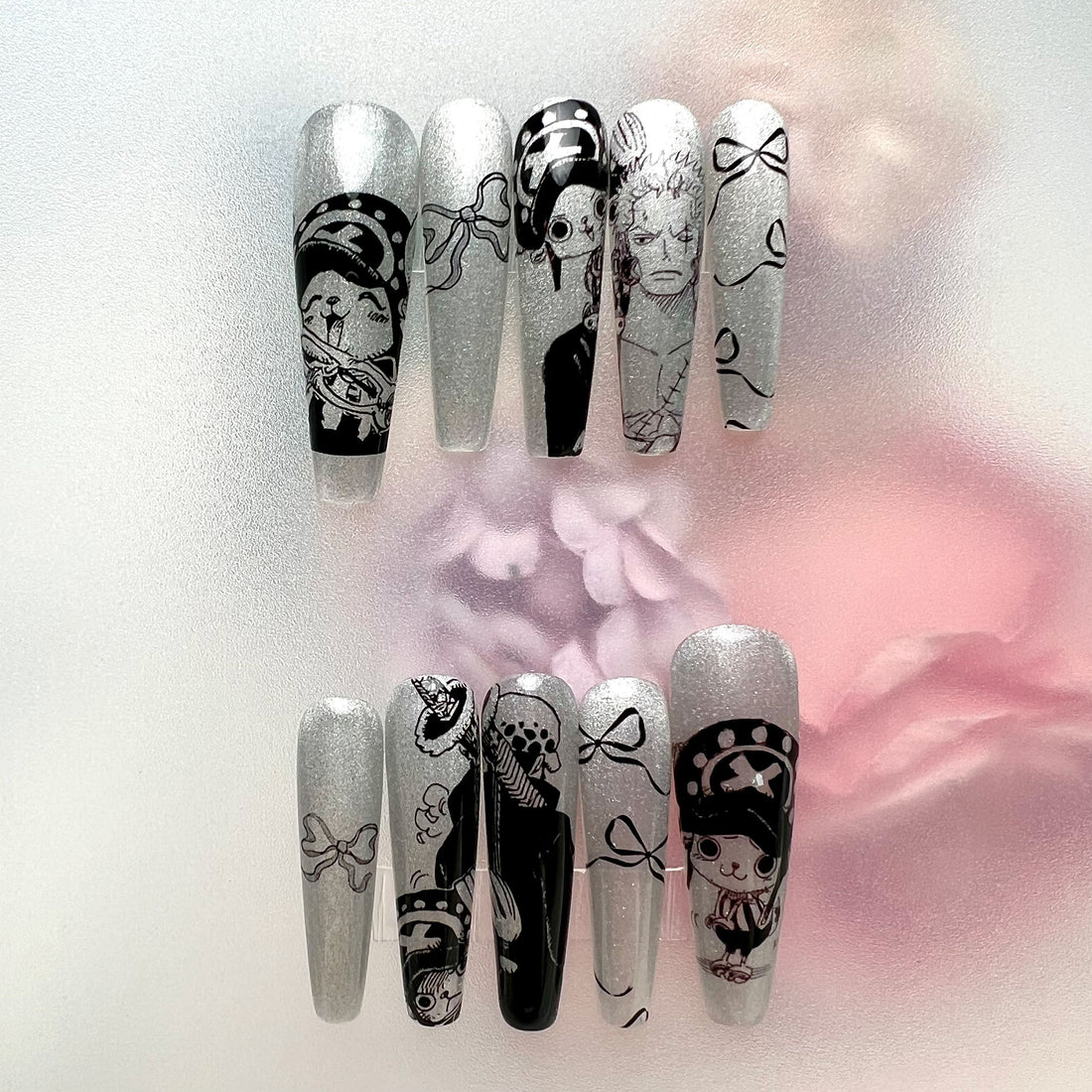 One Piece Nails – Chopper, Zoro &amp; Law Press-On Set, Black &amp; White Manga, Silver Glitter Design | Dragonnail