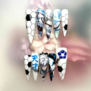 Nagi Seishiro Nails – Blue Lock Anime Press-On Set, 3D Chain &amp; Soccer Design | Dragonnail
