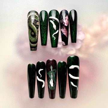 Slytherin Nails – Dark Green Snake Press-On Nail Set, Wizard House Edition | Dragonnail