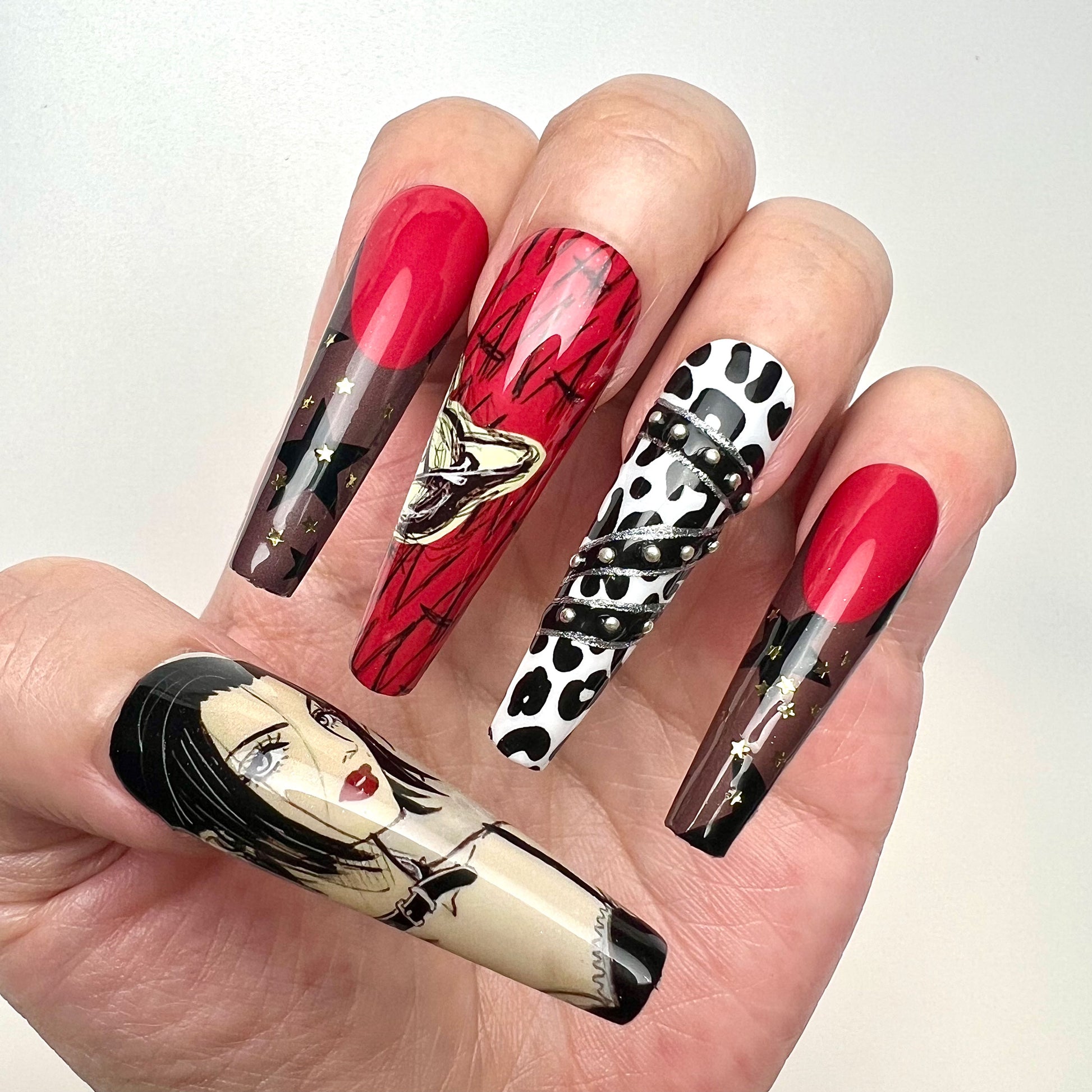 NANA Nails – Nana Osaki Press-On Set, Red &amp; Black Y2K Punk Anime Design | Dragonnail