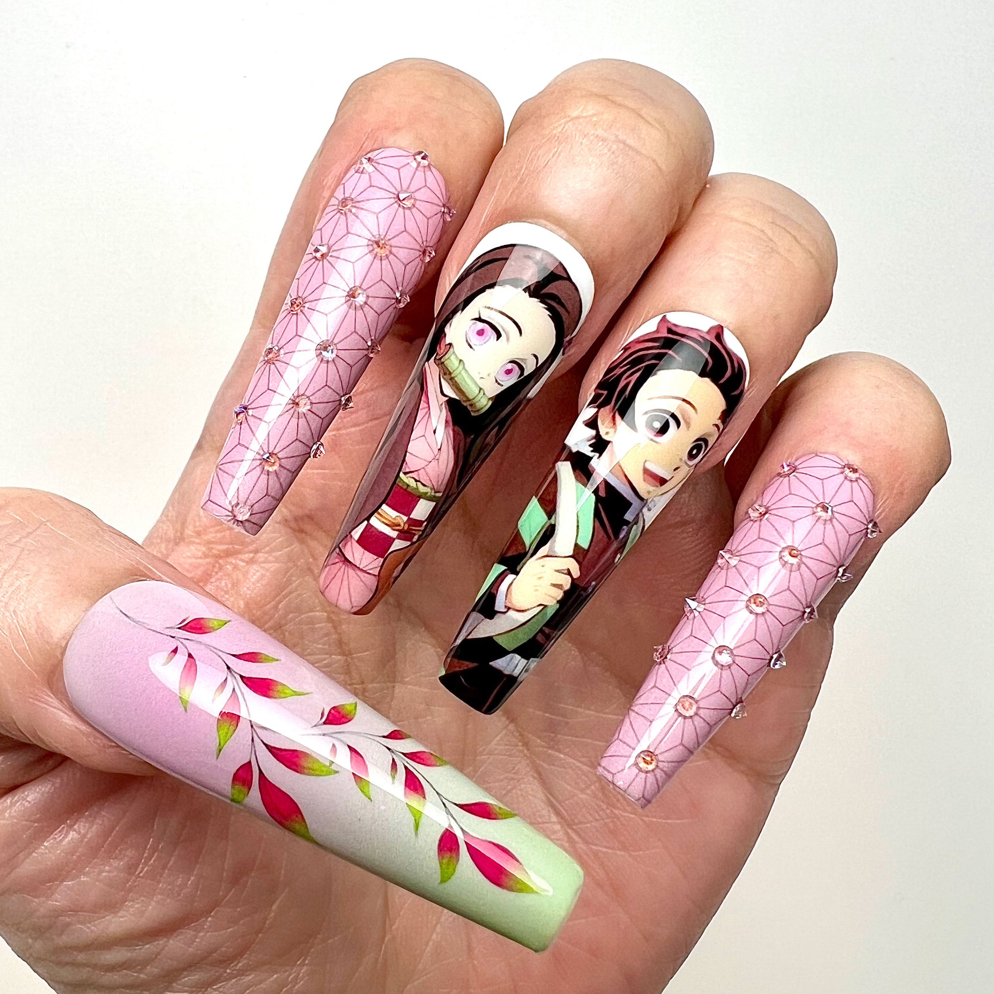 Tanjiro &amp; Nezuko Nails – Demon Slayer KNY Press-On Set, Pink &amp; Green Split Anime Design | Dragonnail