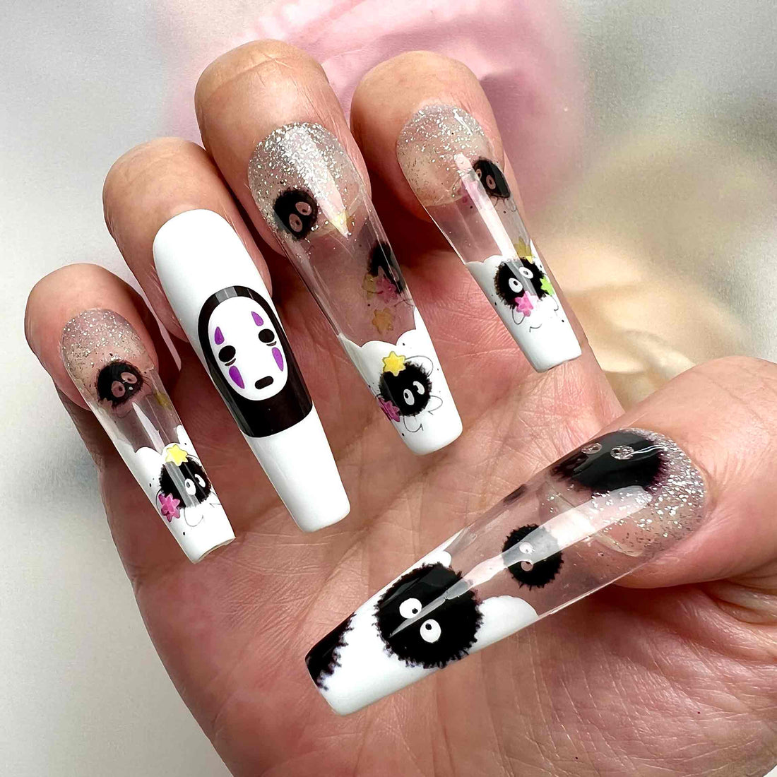 No-Face &amp; Soot Sprite Nails – Studio Ghibli Press-On Set, Glitter Black &amp; White Kawaii Design | Dragonnail