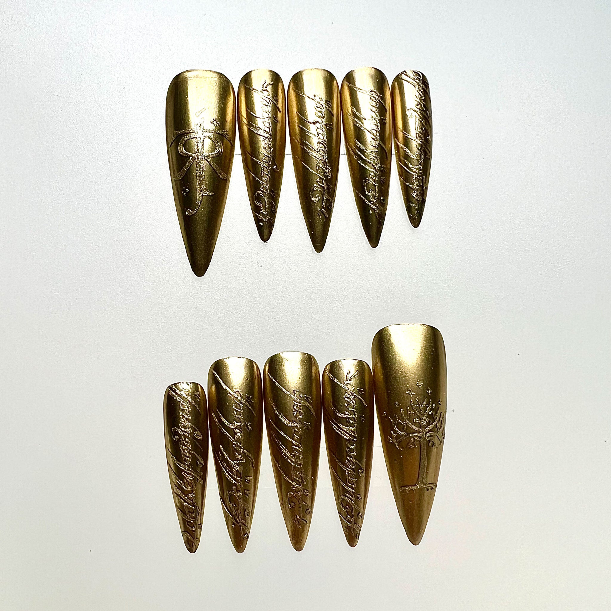 Lord of the Rings Nails – Gold Chrome Press-On Set, Elvish Script &amp; Tree of Gondor Design | Dragonnail