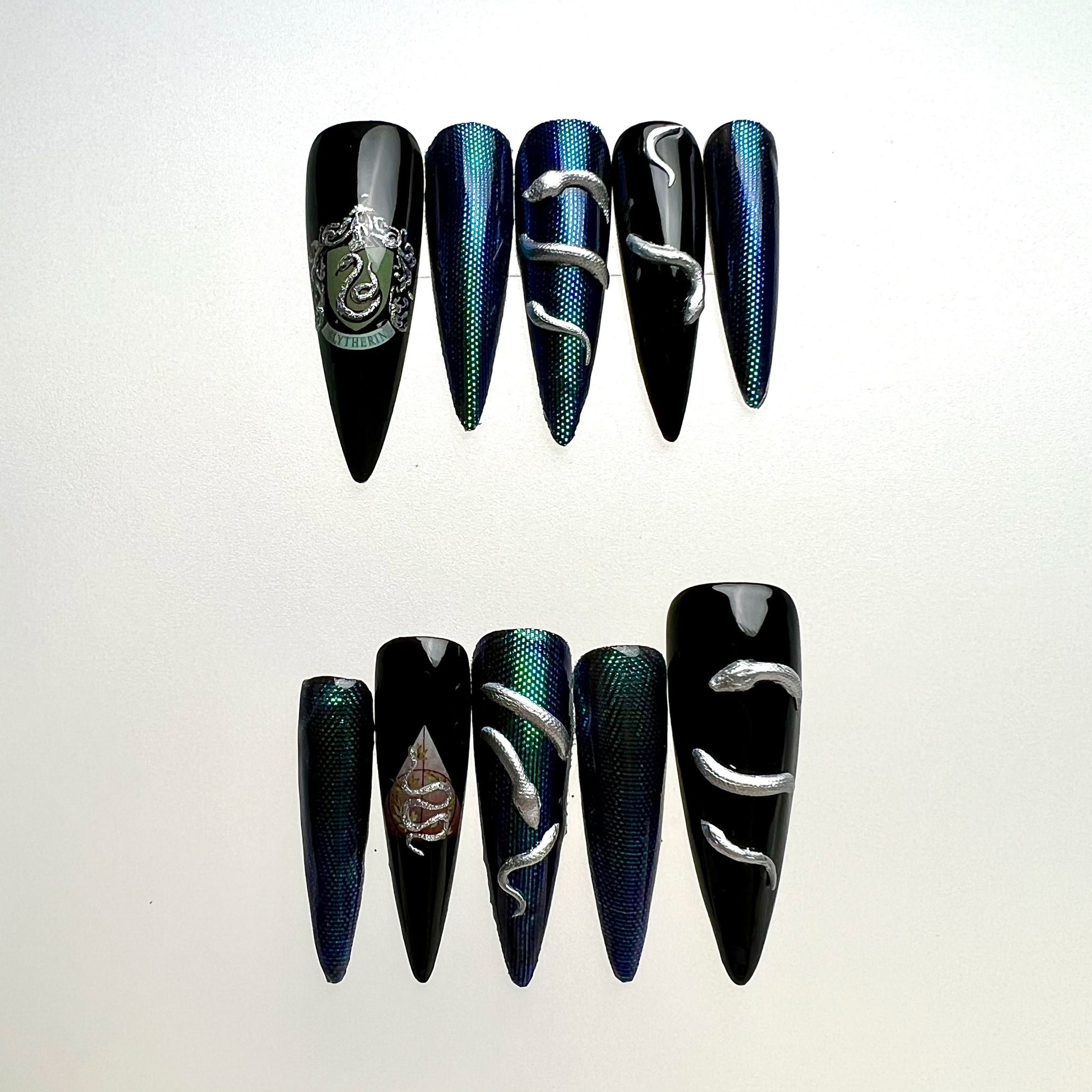 Slytherin Chrome Nails – HP Press-On Set, 3D Silver Snake &amp; Green/Blue Duo-Chrome Design | Dragonnail