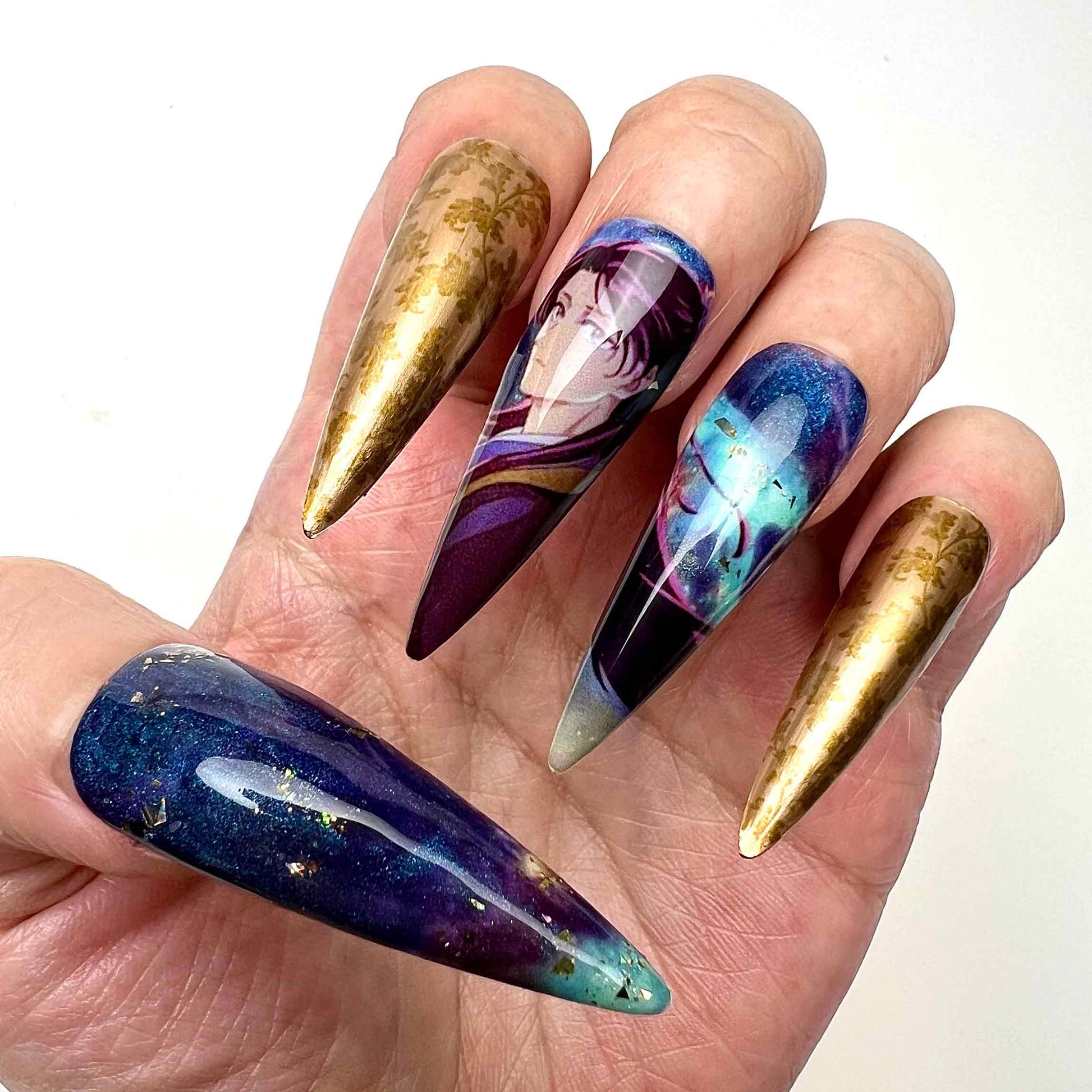My Happy Marriage Nails – Kiyoka Kudo &amp; Miyo Saimori Press-On Set, Gold Chrome &amp; Celestial Galaxy Design | Dragonnail