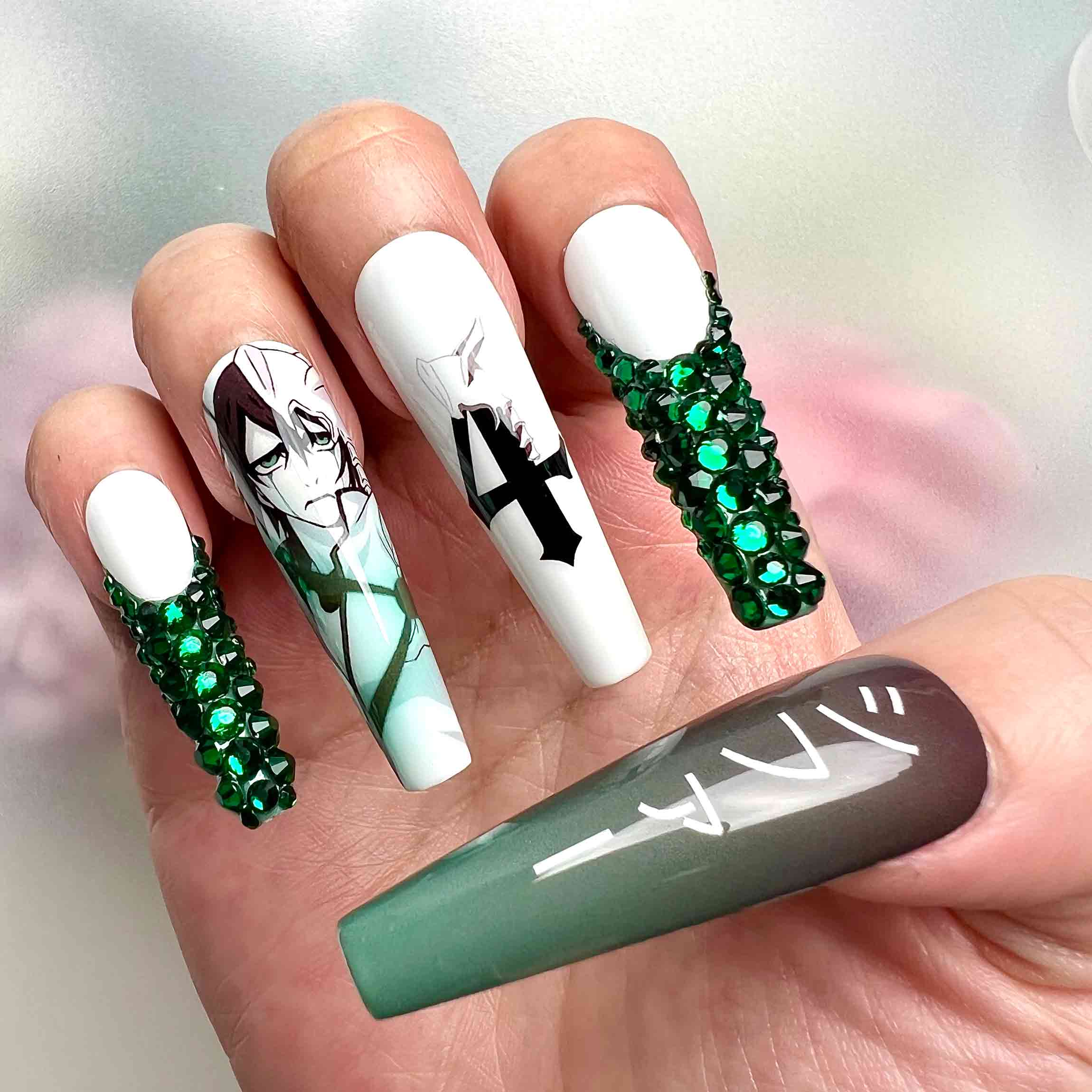 Ulquiorra Cifer Nails – Bleach Press-On Nail Set, Espada No.4 Emerald Edition | Dragonnail