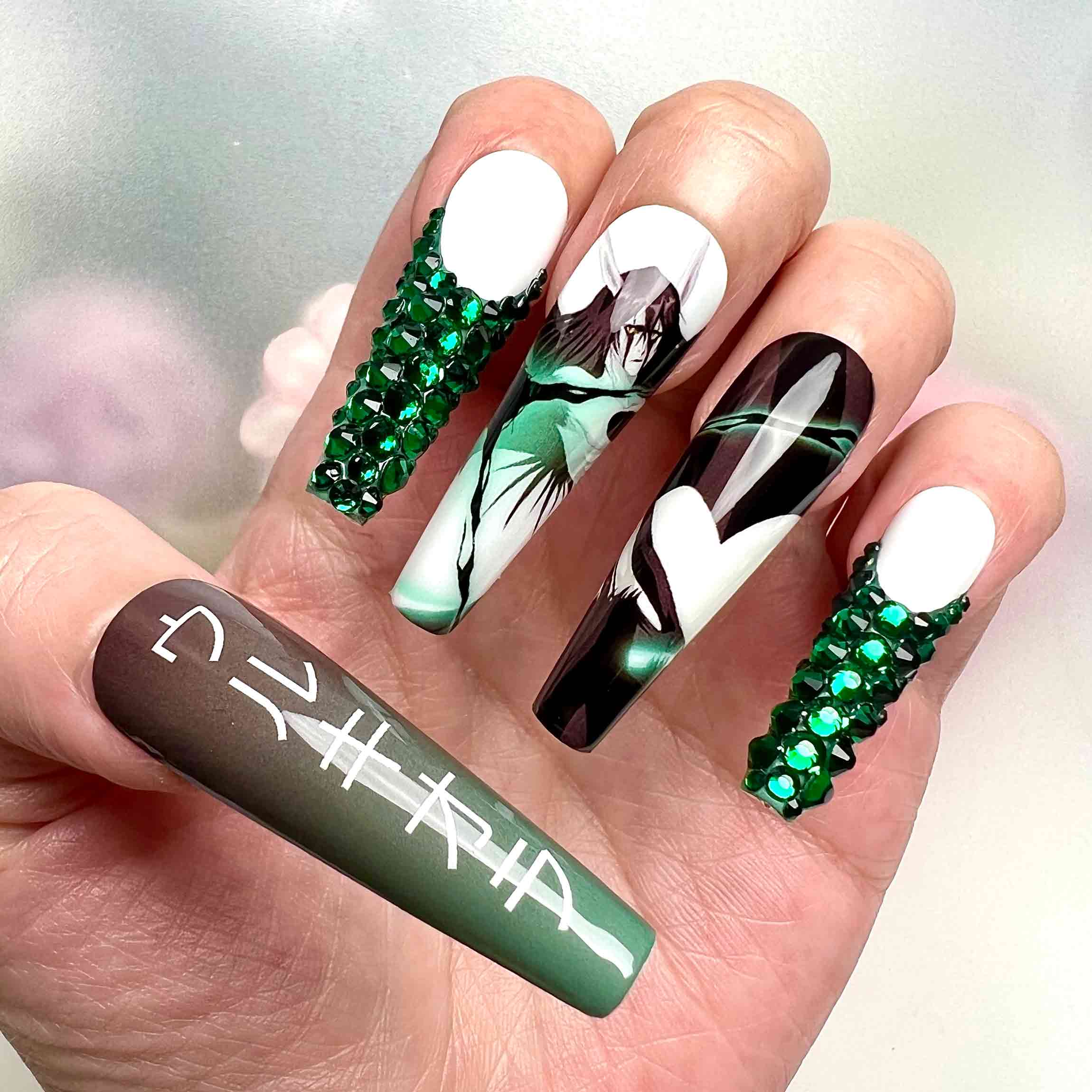 Ulquiorra Cifer Nails – Bleach Press-On Nail Set, Espada No.4 Emerald Edition | Dragonnail
